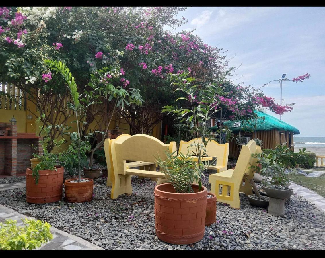 Seabreeze Beachfront Home And Cottages New Management San Juan (La Union) Exterior photo